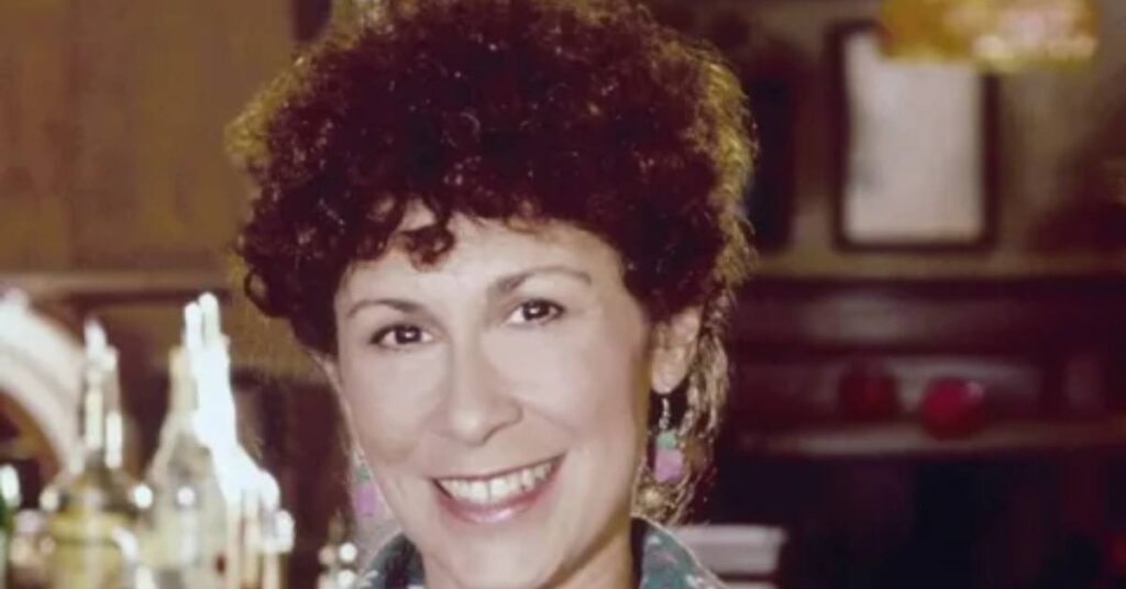 Rhea Perlman Height